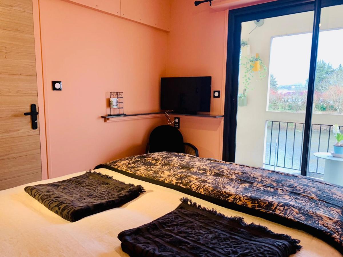 "Au Fil De La Charente" - Coeur De Saintes - Wifi Clim - Classe 4 Etoiles - 4 Pers Eksteriør billede
